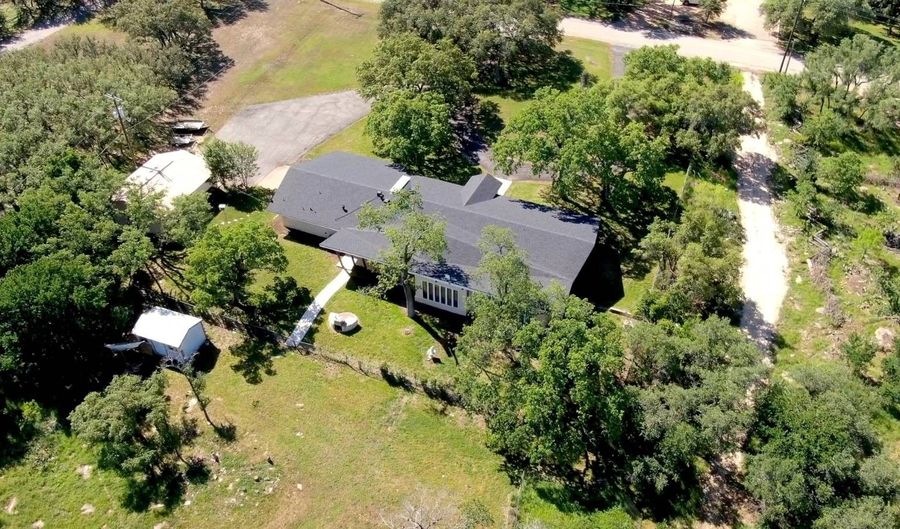 Waterfront Home on 6 Acres, Brady, TX 76825 - 4 Beds, 4 Bath