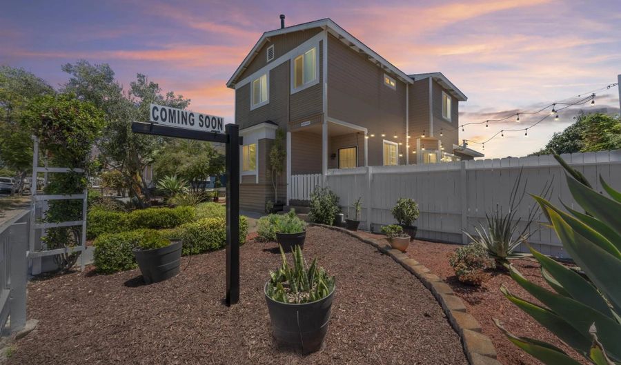 2451-53 Island Ave, San Diego, CA 92102 - 7 Beds, 4 Bath