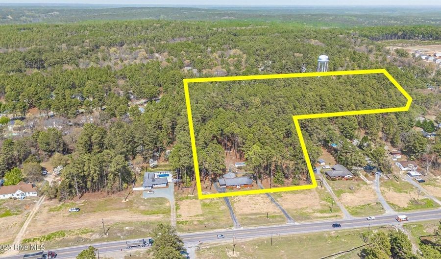 10395 Nc 211, Aberdeen, NC 28315 - 4 Beds, 2 Bath