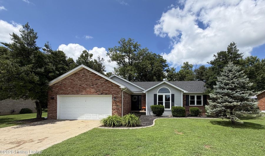 2812 Oakwood Dr, Bardstown, KY 40004 - 3 Beds, 2 Bath