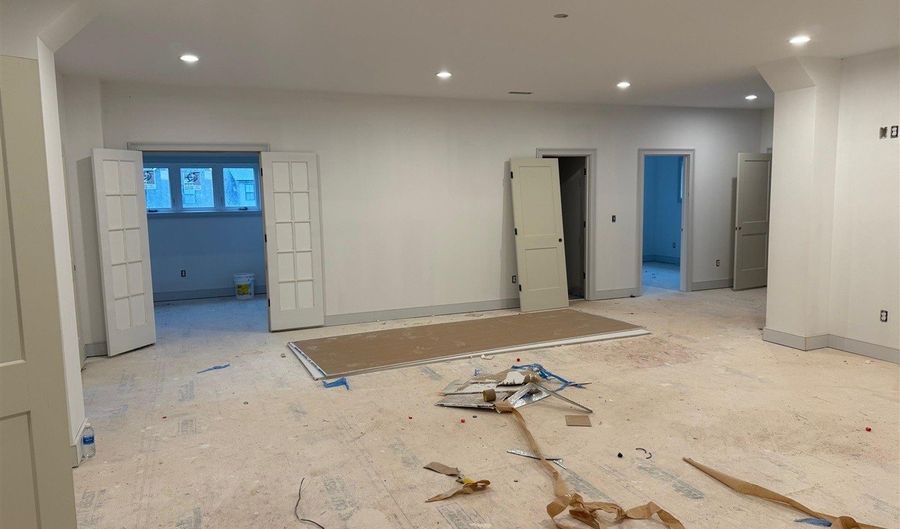 9165 Hermitage Ln, Alvaton, KY 42122 - 4 Beds, 4 Bath