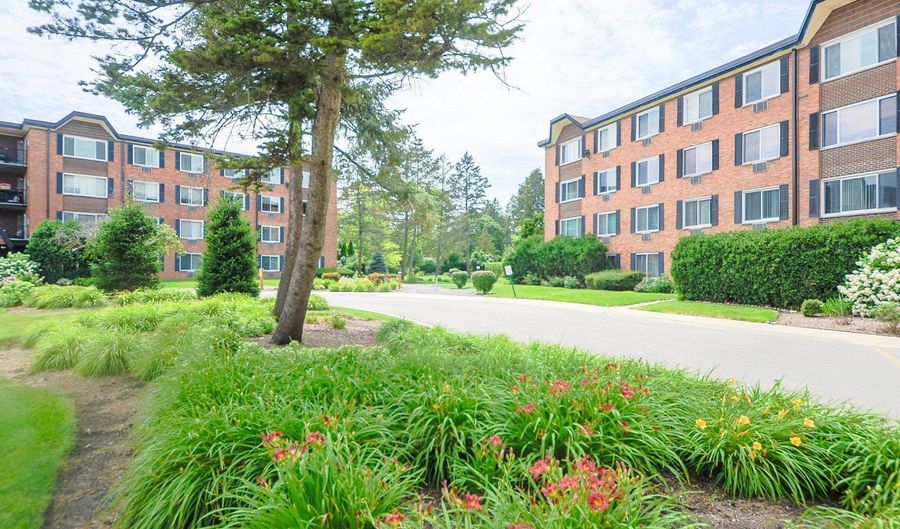 1206 S New Wilke Rd 108, Arlington Heights, IL 60005 - 2 Beds, 2 Bath