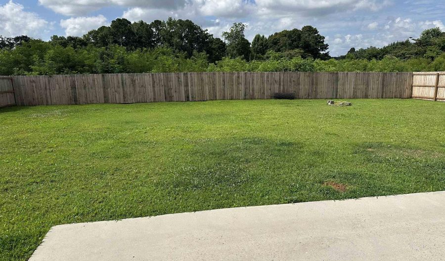 610 Olive St, Albertville, AL 35950 - 3 Beds, 2 Bath
