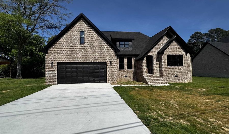 1322 S Broad St, Albertville, AL 35950 - 3 Beds, 2 Bath