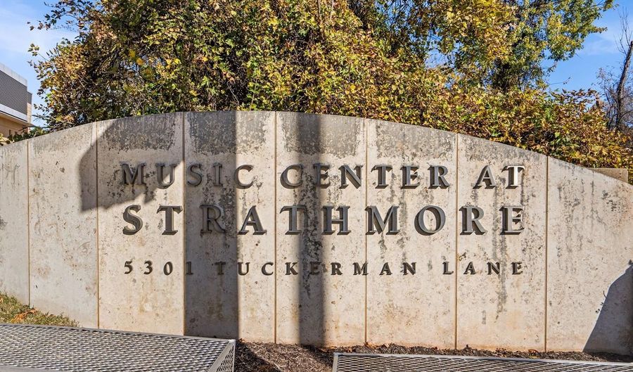 10661 MONTROSE Ave #103, Bethesda, MD 20814 - 2 Beds, 2 Bath