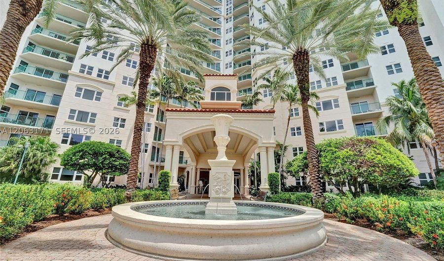 19900 E Country Club Dr Ts16, Aventura, FL 33180 - 2 Beds, 2 Bath