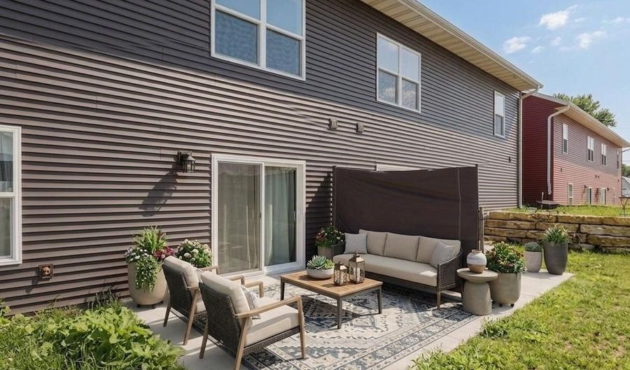 108 S Green St, Argyle, WI 53504 - 3 Beds, 2 Bath