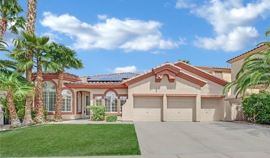 1324 European Dr, Henderson, NV 89052 - 4 Beds, 3 Bath
