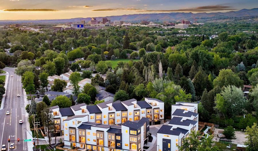 2043 S Makar Ln, Boise, ID 83706 - 3 Beds, 4 Bath