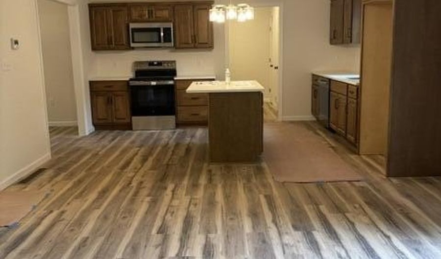 18 Ute Trl, Albrightsville, PA 18210 - 3 Beds, 3 Bath