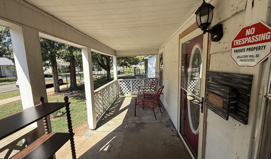 311 Vine St, Athens, AL 35611 - 1 Beds, 1 Bath