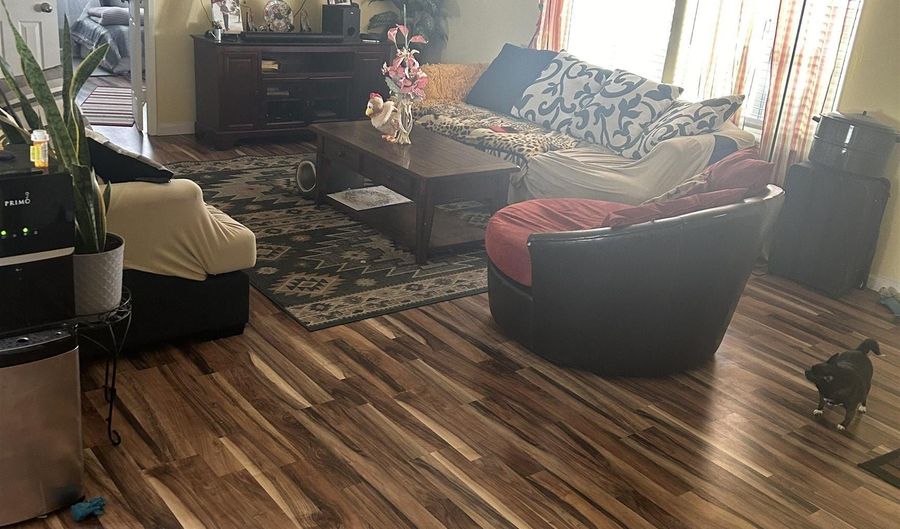 220 Parkland Dr, Fernley, NV 89408 - 3 Beds, 2 Bath