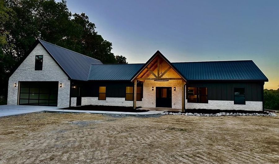 9355 Fox Hill Rd, Baxter, TN 38544 - 3 Beds, 3 Bath