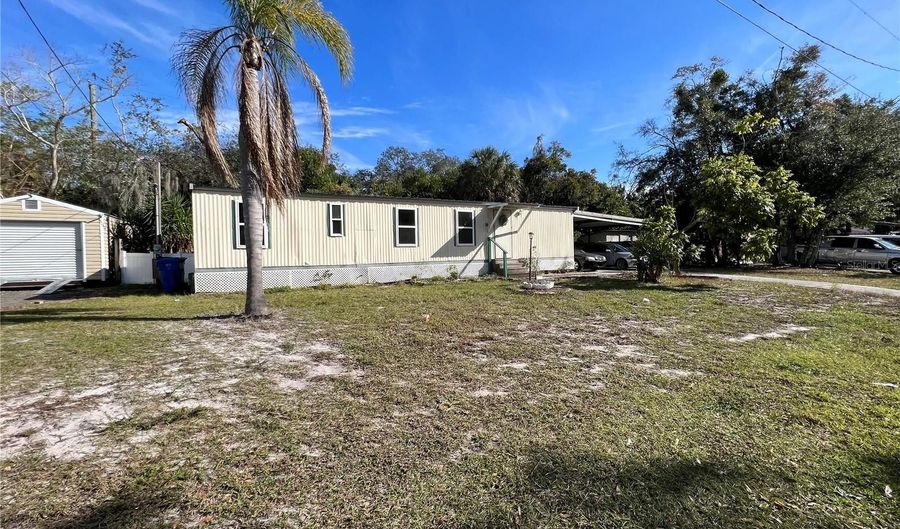 10908 COUNTRY HAVEN Dr, Gibsonton, FL 33534 - 2 Beds, 1 Bath