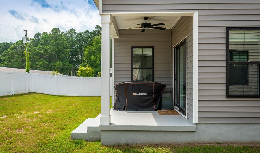 1056 Montevallo Ln, Ayden, NC 28513 - 3 Beds, 3 Bath