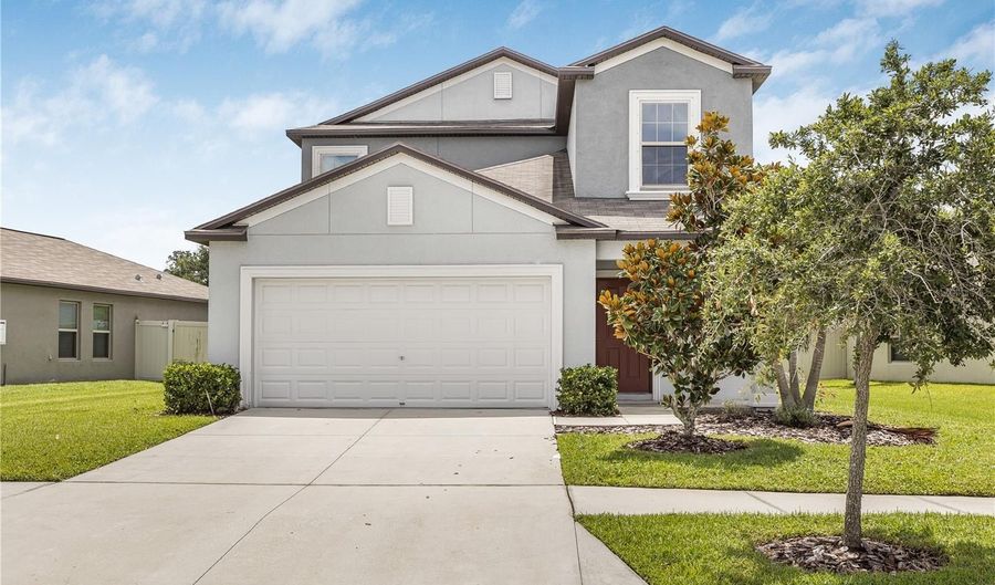 5149 WHITE CHICORY Dr, Apollo Beach, FL 33572 - 5 Beds, 3 Bath