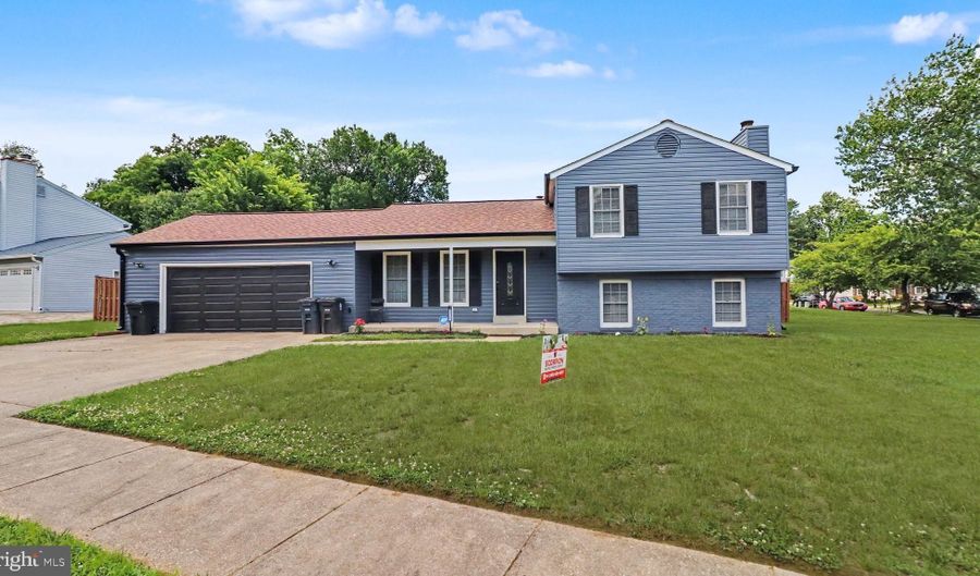 11112 FRUITWOOD Dr, Bowie, MD 20720 - 4 Beds, 3 Bath