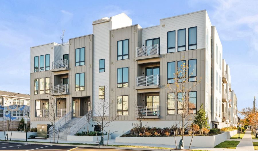 218 3rd Ave 306, Asbury Park, NJ 07712 - 3 Beds, 2 Bath