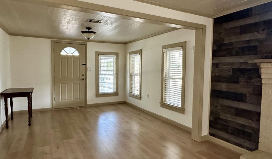 1633 NE New Sight Dr, Brookhaven, MS 39601 - 2 Beds, 1 Bath