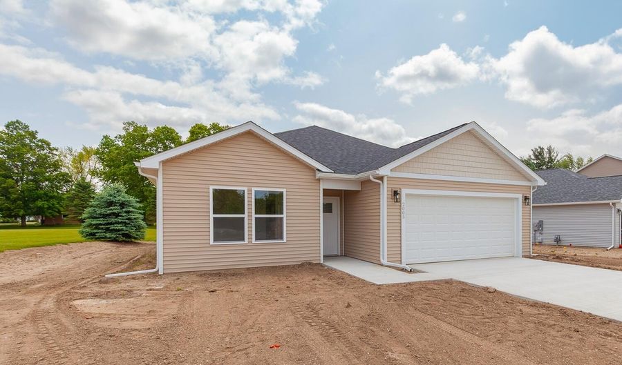 2010 Green Acres Dr, Adrian, MI 49221 - 3 Beds, 2 Bath