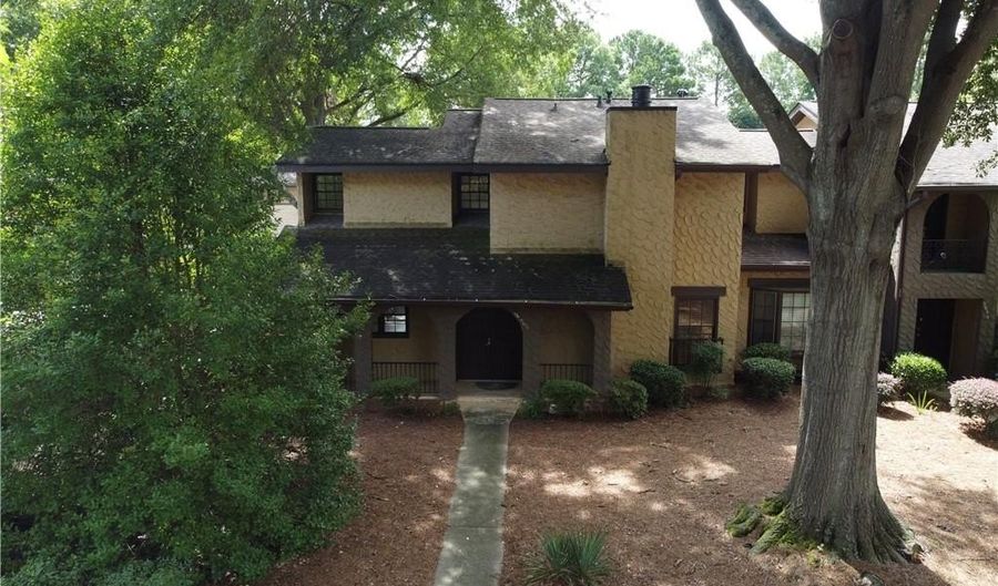 3660 Madrid Cir, Peachtree Corners, GA 30092 - 3 Beds, 3 Bath
