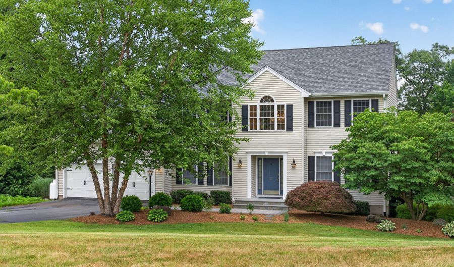 25 Winding Trl, Cheshire, CT 06410 - 4 Beds, 4 Bath