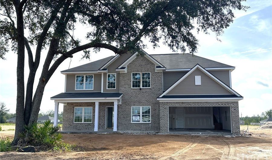 107 Cloverfield Dr SE, Allenhurst, GA 31301 - 5 Beds, 3 Bath