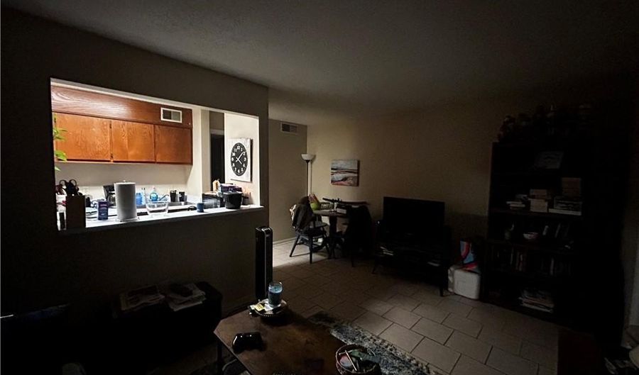 168 E UNIVERSITY Dr, Auburn, AL 36832 - 1 Beds, 1 Bath