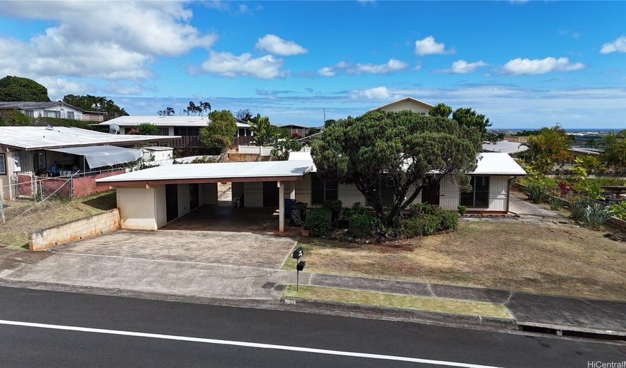 98-857 Kaamilo St, Aiea, HI 96701 - 4 Beds, 3 Bath