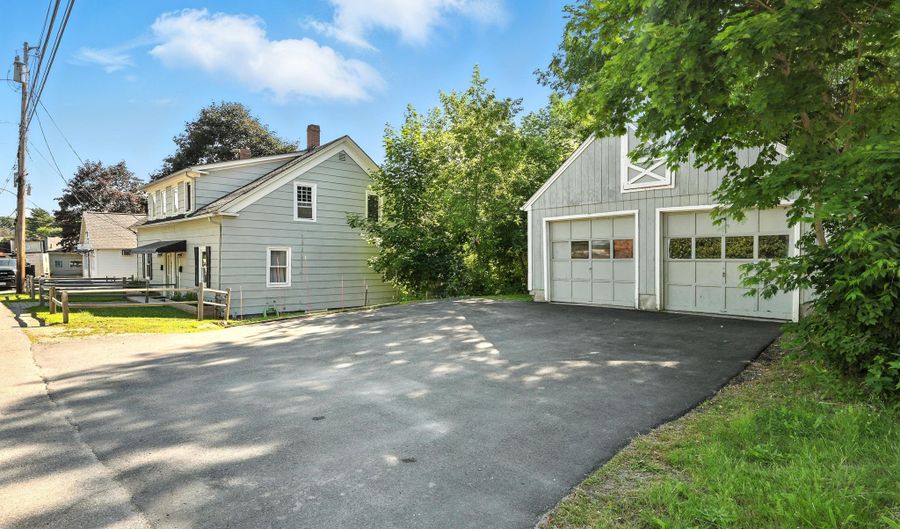 133 Riverside Dr, Augusta, ME 04330 - 0 Beds, 2 Bath