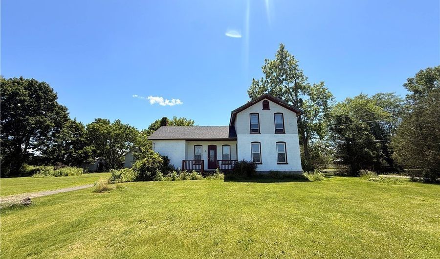 13123 Main Rd, Akron, NY 14001 - 3 Beds, 2 Bath
