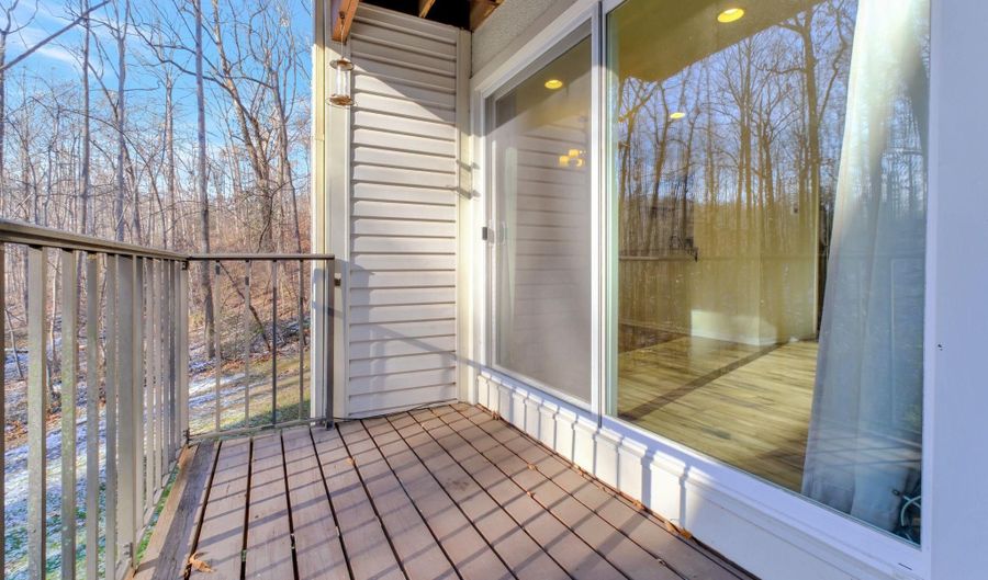 10484 PARTHENON Ct 10484, Bethesda, MD 20817 - 3 Beds, 3 Bath