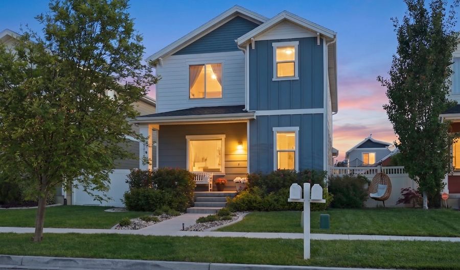 15164 S BATTLE Dr, Bluffdale, UT 84065 - 4 Beds, 4 Bath