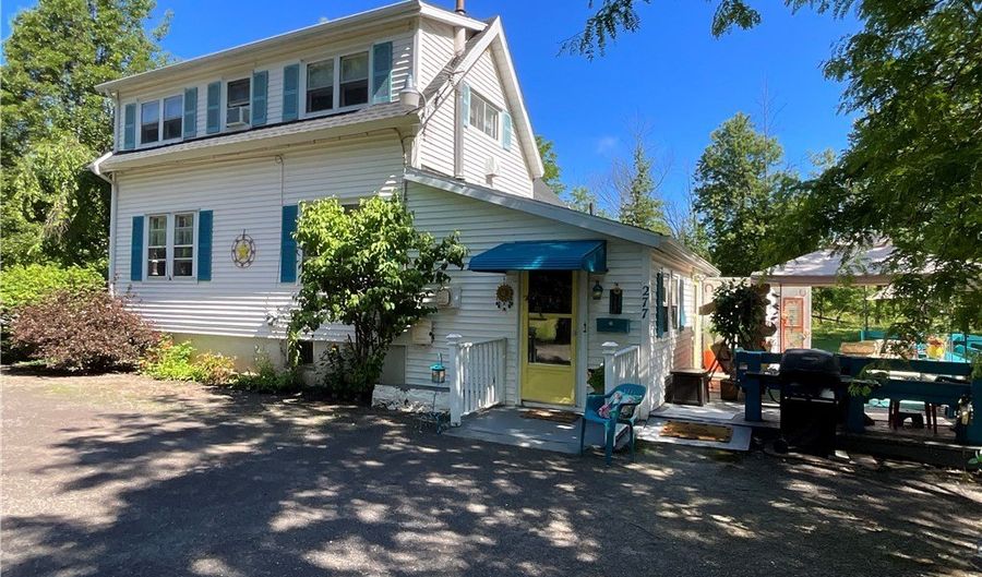 277 N Main St, Albion, NY 14411 - 3 Beds, 1 Bath
