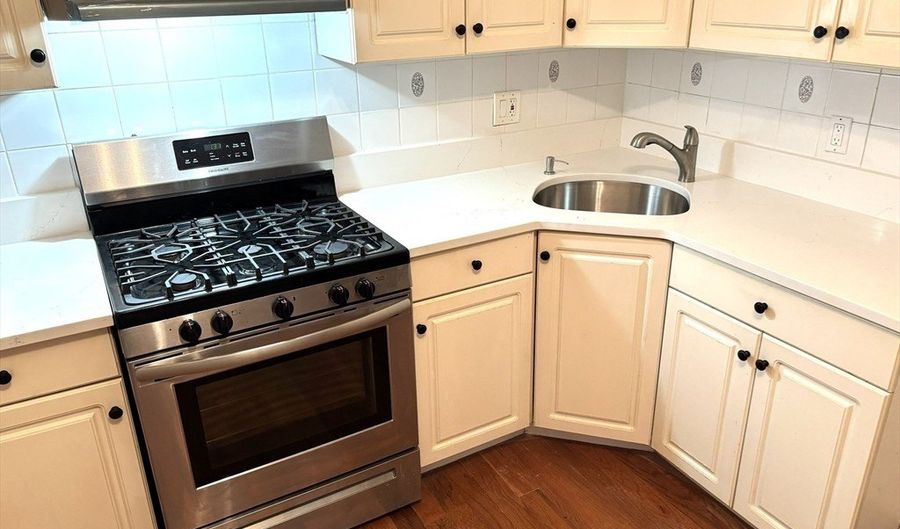 263 W 2nd St 1, Boston, MA 02127 - 1 Beds, 1 Bath