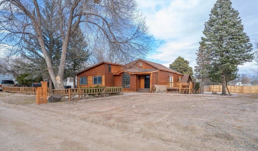 3622 RAWLINS St, Cheyenne, WY 82001 - 4 Beds, 2 Bath