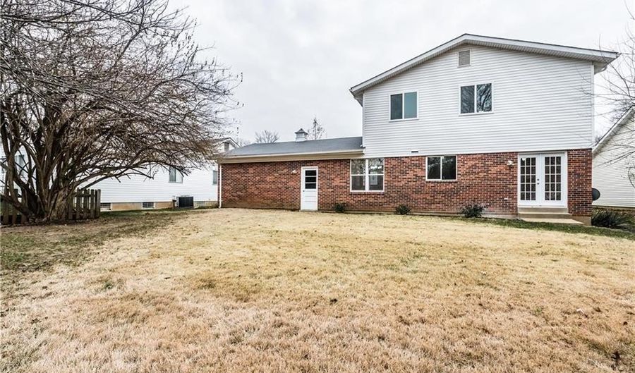 1369 Nykiel Ct, Ballwin, MO 63011 - 4 Beds, 3 Bath