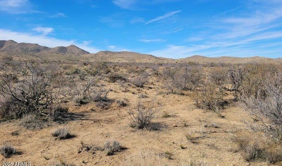 W Trezler Road, Congress, AZ 85332 - 0 Beds, 0 Bath