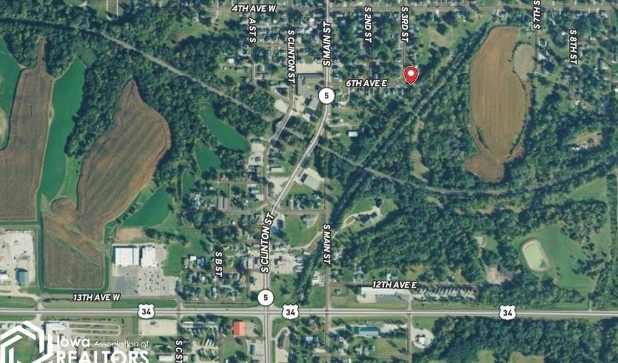 522 S 3rd St, Albia, IA 52531 - 2 Beds, 2 Bath
