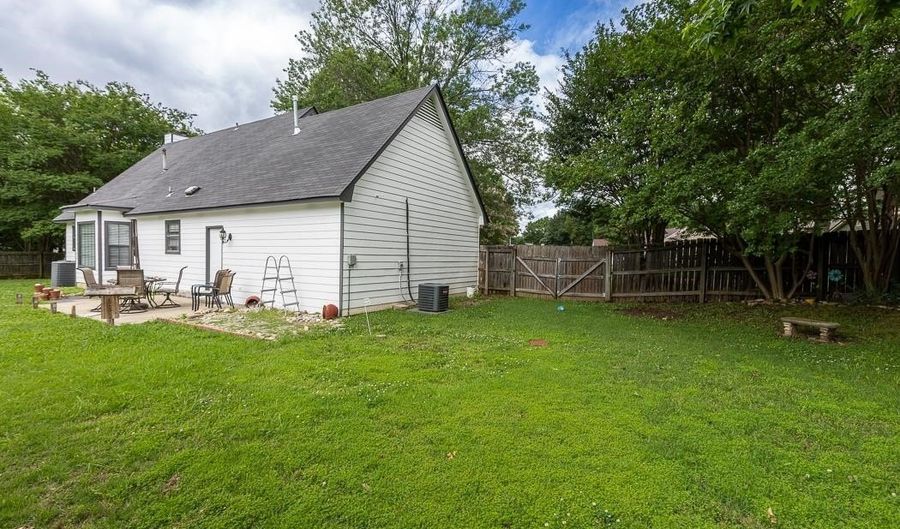 7215 GRAPEVINE, Bartlett, TN 38133 - 3 Beds, 3 Bath
