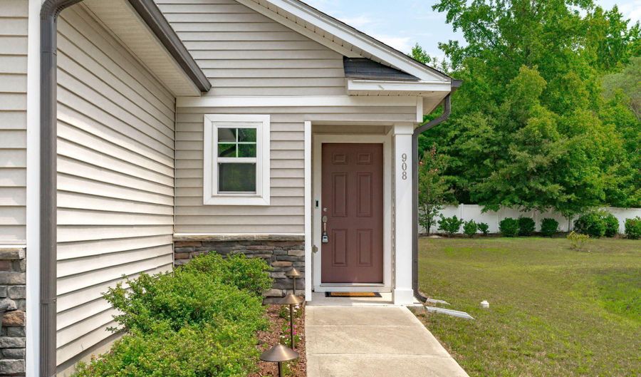 908 Bellewood Gardens Dr, Angier, NC 27501 - 3 Beds, 2 Bath