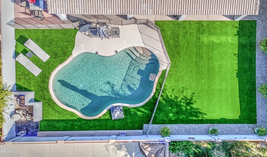 10926 W Locust Ln, Avondale, AZ 85323 - 4 Beds, 3 Bath