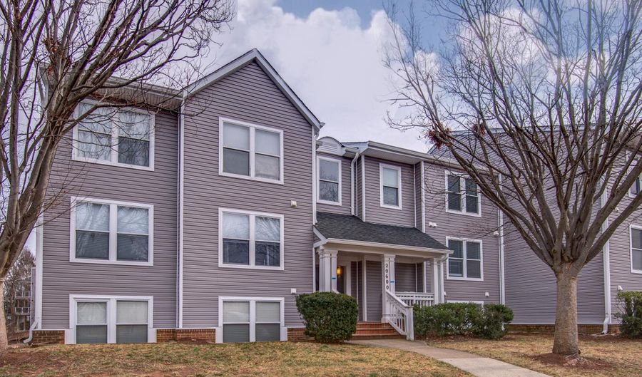 20600 CORNSTALK Ter 202, Ashburn, VA 20147 - 2 Beds, 2 Bath