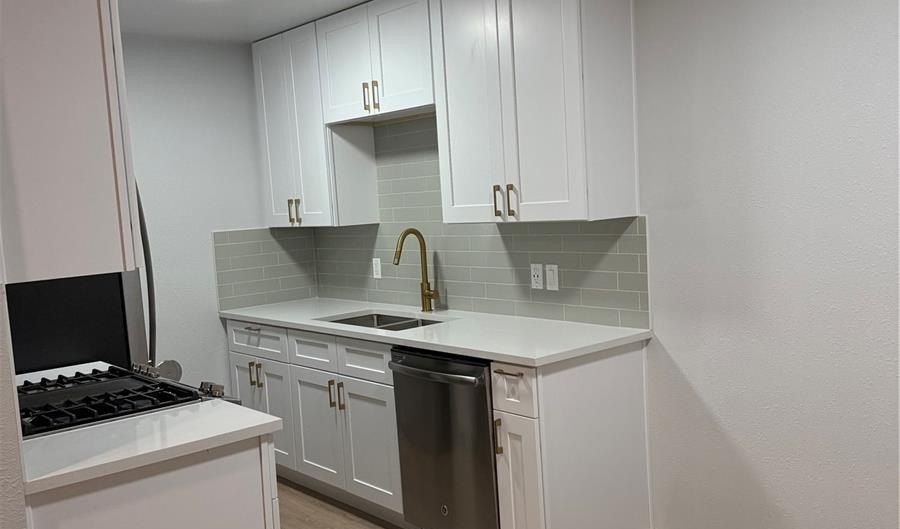 10702 E Exposition Ave 105, Aurora, CO 80012 - 1 Beds, 1 Bath