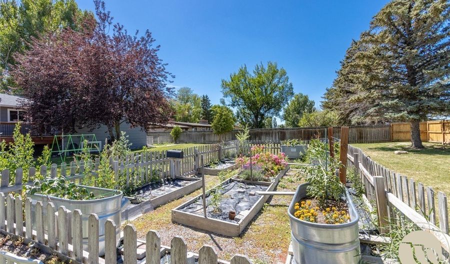 3729 Heritage Dr, Billings, MT 59102 - 6 Beds, 3 Bath