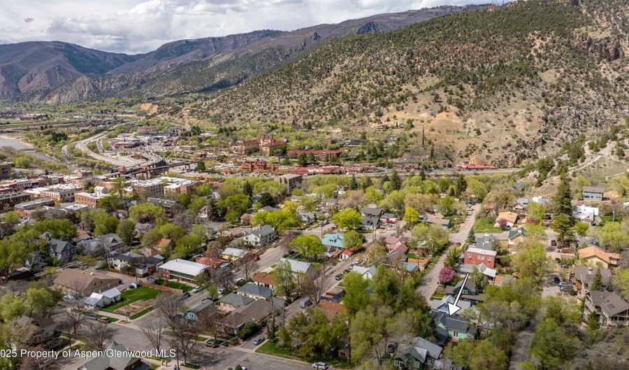 824 Lincoln Ave, Glenwood Springs, CO 81601 - 3 Beds, 1 Bath