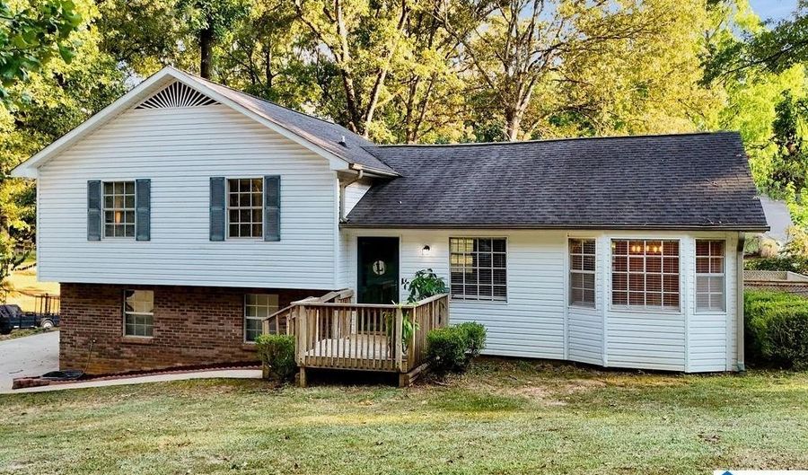 320 FRAN Dr, Alabaster, AL 35007 - 3 Beds, 2 Bath