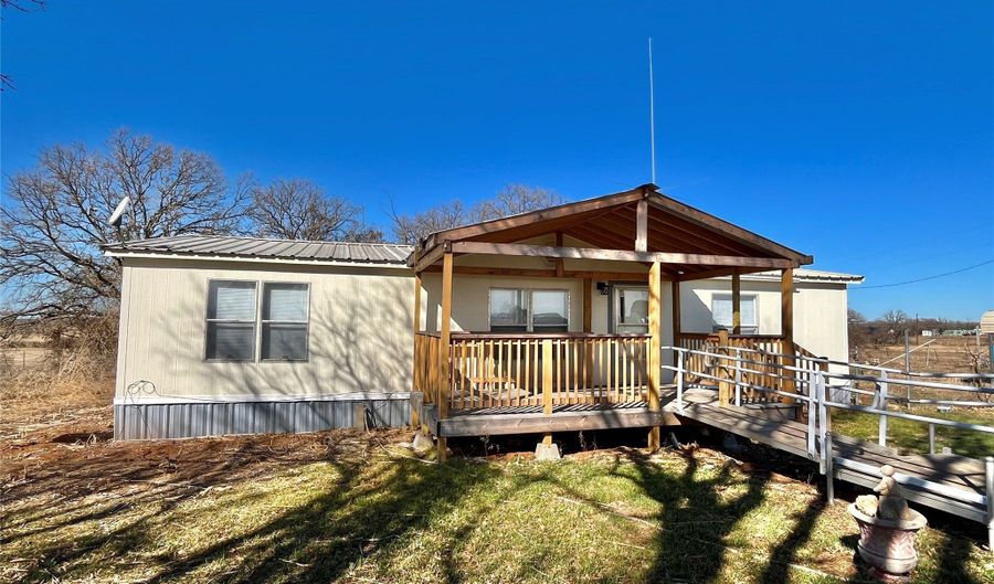 258 PR 2698, Alvord, TX 76225 - 3 Beds, 2 Bath