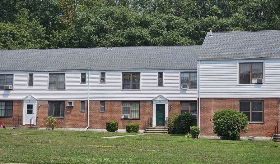 39 Nob Hill Cir B, Bridgeport, CT 06610 - 1 Beds, 1 Bath