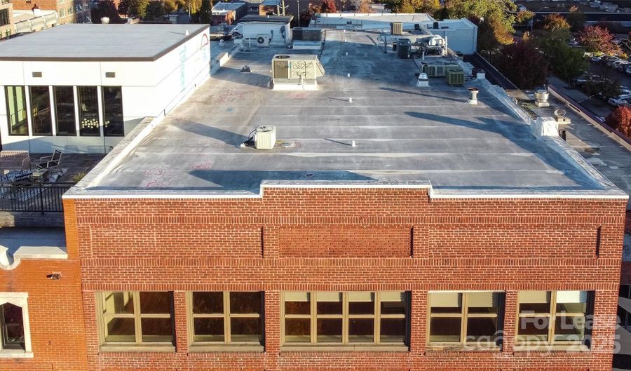 124 College St, Asheville, NC 28801 - 0 Beds, 2 Bath